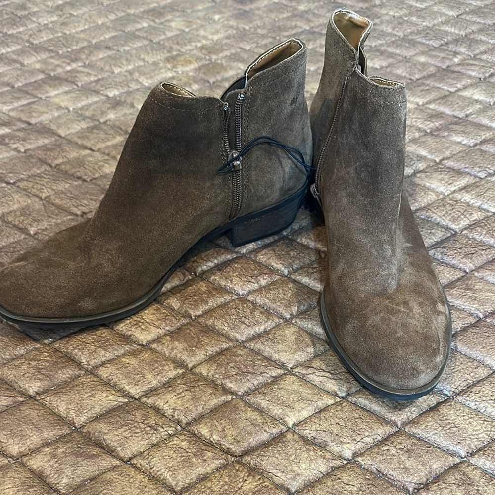 Kensie Brown Ankle Booties with Suede Finish